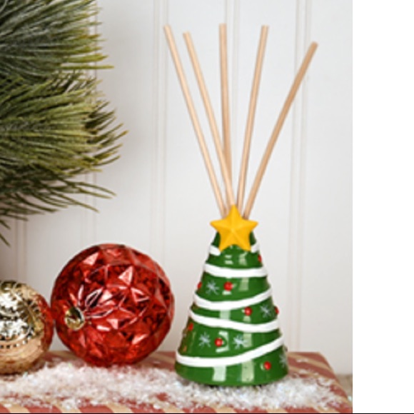Pink Zebra Christmas Tree Vase with Reeds